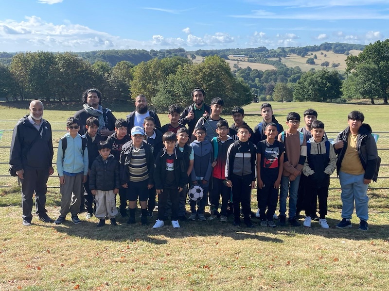 Jamia Masjid Ghousia Madrassa students Visit Yorkshire Sculpture Park